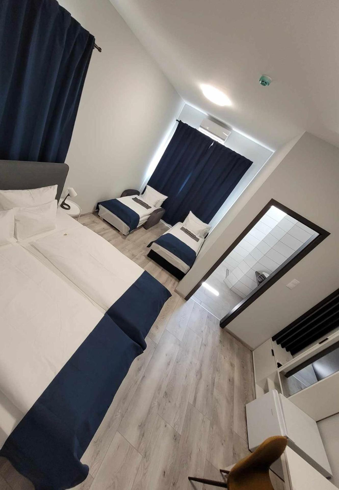 Bed and Breakfast Vecsesi Rendezvenykoezpont Es Panzio Exteriér fotografie